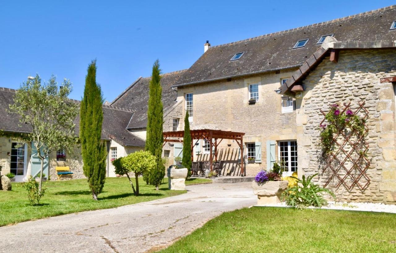 L'Ecurie Gourmande Bed and Breakfast Thaon Εξωτερικό φωτογραφία