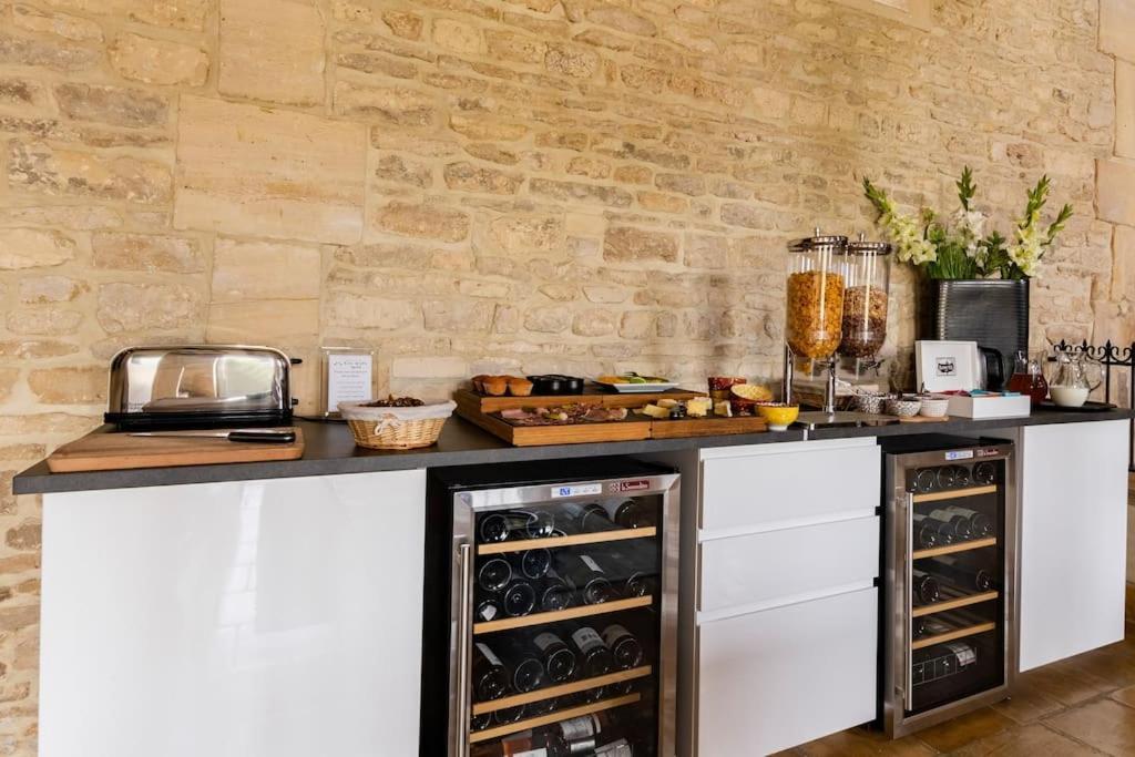L'Ecurie Gourmande Bed and Breakfast Thaon Εξωτερικό φωτογραφία